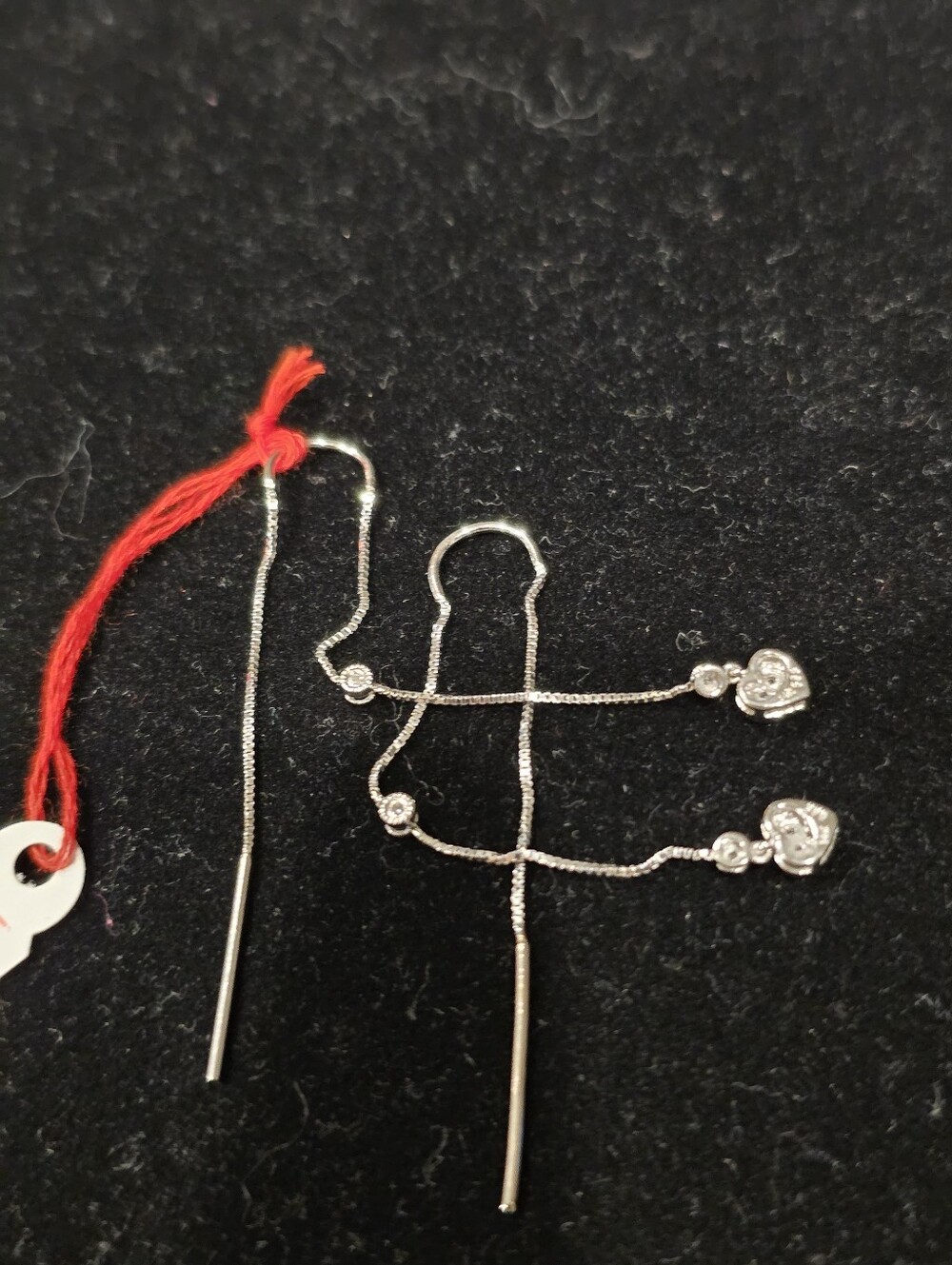 🍀✨️14K White Gold Threader Heart Earrings✨️🍀 - Picture 7 of 7